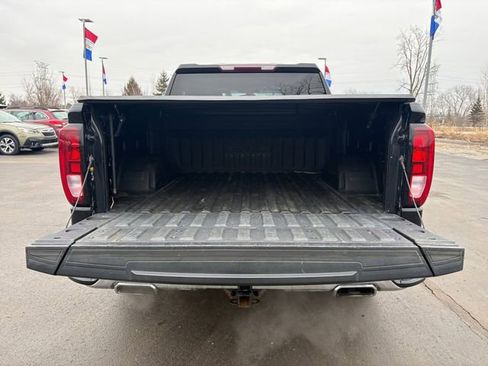 Used 2021 GMC Sierra 1500 SLE image 16