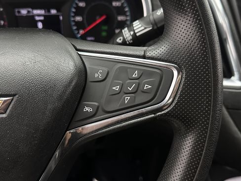 Used 2020 Chevrolet Malibu LT FWD image 22