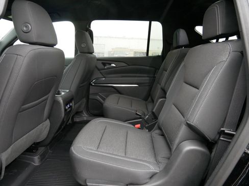 New 2026 Chevrolet Traverse LT w/ Midnight/Sport Edition image 11