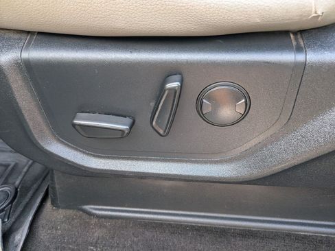 Used 2019 Ford F150 Lariat AWD/4WD image 19