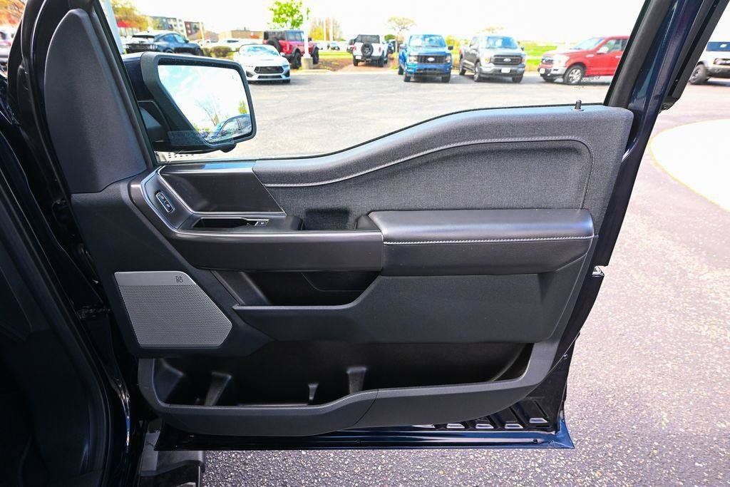 Used 2025 Ford F150 Lariat AWD/4WD image 25