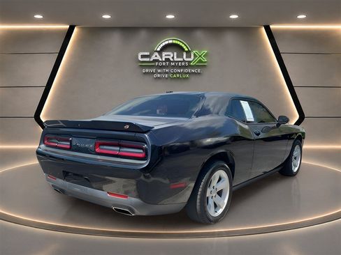 Used 2019 Dodge Challenger SXT AWD/4WD image 6