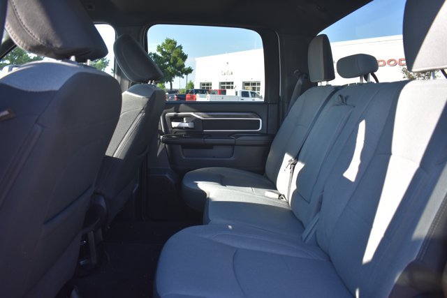 Used 2024 RAM 3500 Big Horn AWD/4WD image 18