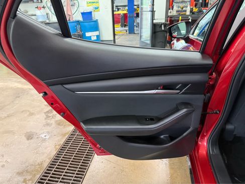 Used 2025 MAZDA MAZDA3 s Sport FWD image 22