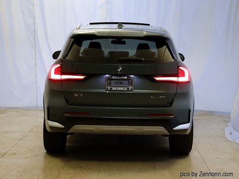 Used 2027 BMW X1 xDrive28i AWD/4WD image 7