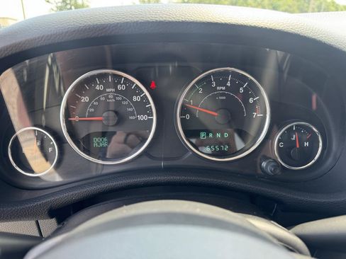 Used 2012 Jeep Wrangler Unlimited Sahara AWD/4WD image 21