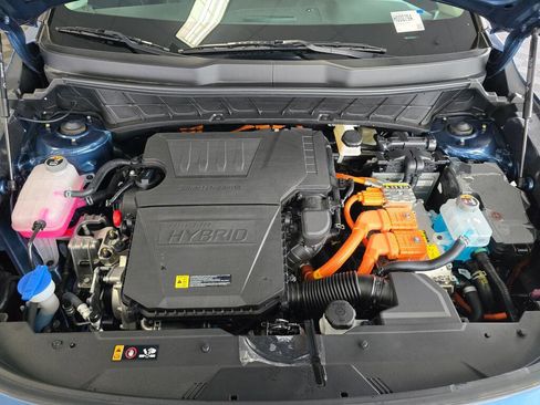 Used 2025 Kia Niro EX w/ EX Cold Weather Package FWD image 9