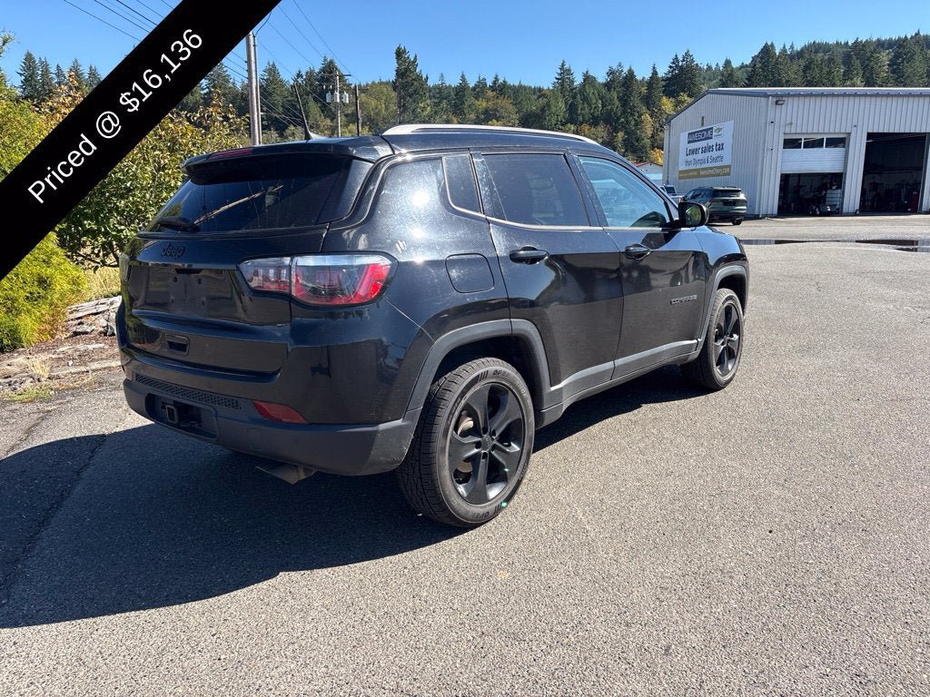 Used 2020 Jeep Compass Latitude AWD/4WD image 4
