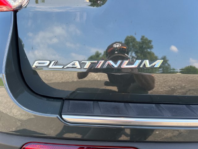 Certified 2023 Ford Explorer Platinum w/ Technology Package AWD/4WD image 41