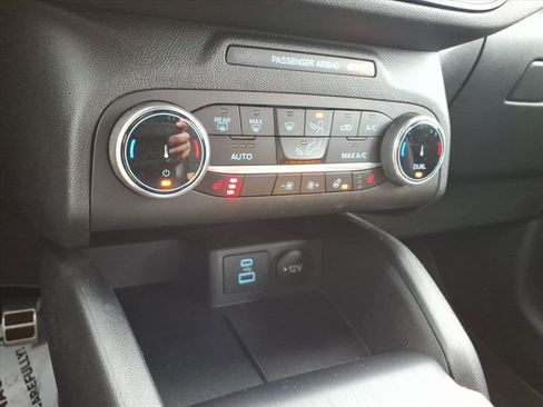 Used 2023 Ford Escape ST-Line Select image 22