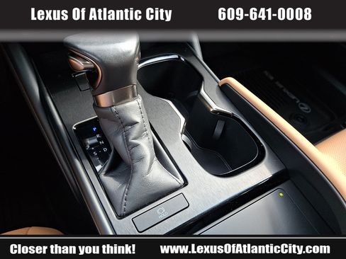 Certified 2024 Lexus ES 350 w/ Premium Package FWD image 15