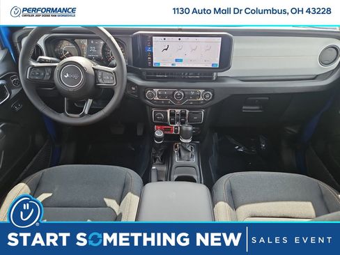 New 2025 Jeep Gladiator Willys image 15