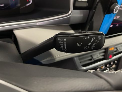 New 2026 Volkswagen Taos SEL image 18