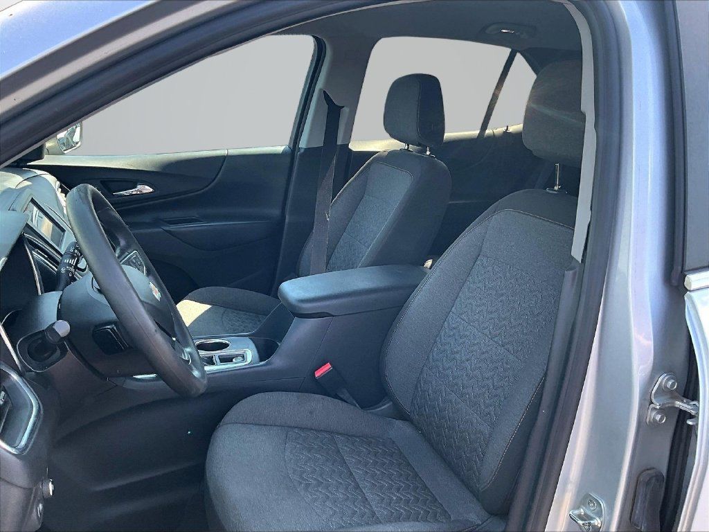 Used 2022 Chevrolet Equinox LT FWD image 24