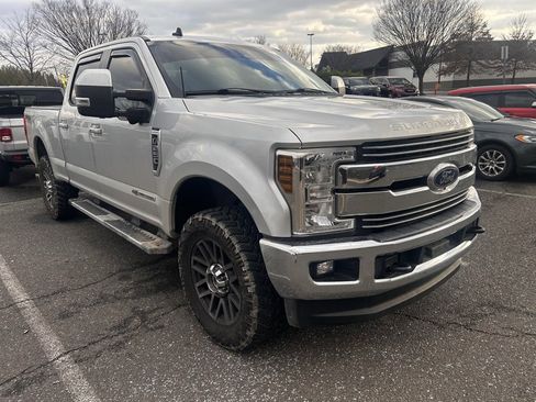 Used 2019 Ford F250 Lariat w/ Lariat Ultimate Package image 8