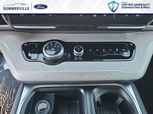 New 2027 Ford Expedition Active RWD image 29