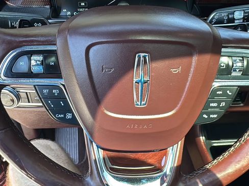 Used 2018 Lincoln Navigator Black Label w/ Cargo Package AWD/4WD image 24
