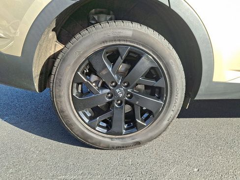 Used 2021 Kia Sorento S w/ Panoramic Sunroof Package image 6