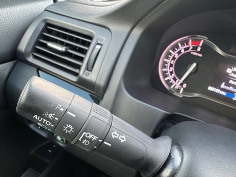 Used 2018 Honda Pilot Touring image 25
