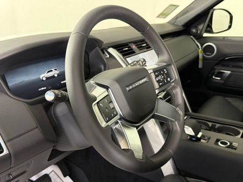 New 2025 Land Rover Discovery S AWD/4WD image 15