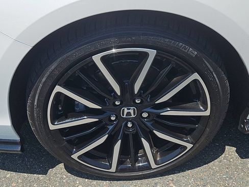Certified 2025 Honda Accord Touring image 7