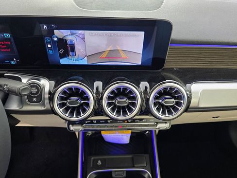 New 2026 Mercedes-Benz GLB 250 image 17