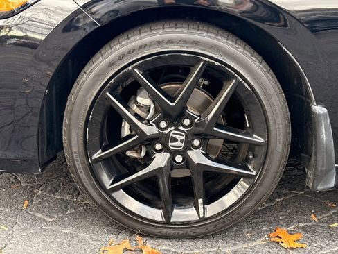 Used 2022 Honda Civic Sport image 10