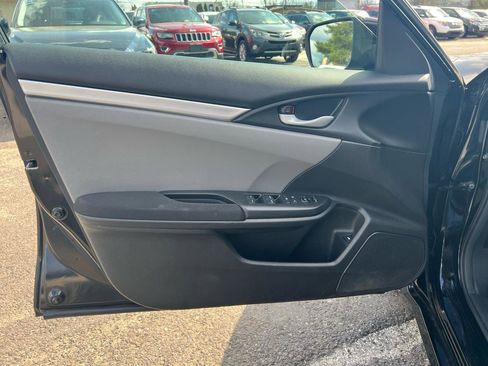 Used 2019 Honda Civic LX image 14