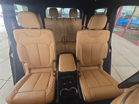 Used 2023 Jeep Grand Cherokee L Summit AWD/4WD image 28