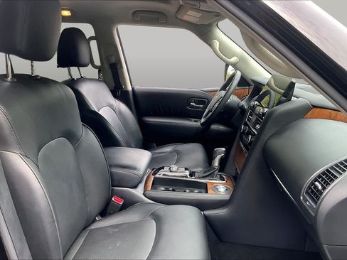Used 2023 Nissan Armada SL w/ Captain's Chairs Package RWD image 12