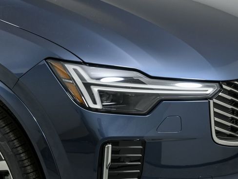 Used 2026 Volvo XC90 B6 Plus w/ Protection Package Premier image 40