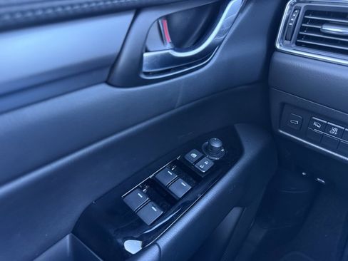 Used 2025 MAZDA CX-5 AWD 2.5 S w/ Preferred Package image 12