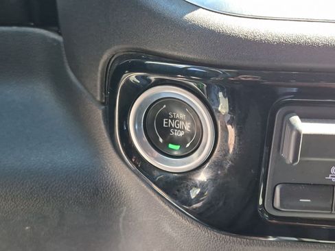 Used 2024 Chevrolet Silverado 3500 LTZ w/ LTZ Convenience Package AWD/4WD image 19