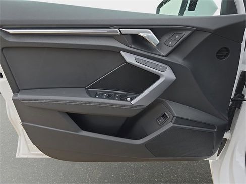 Used 2025 Audi A3 2.0T Premium w/ Convenience Package image 29