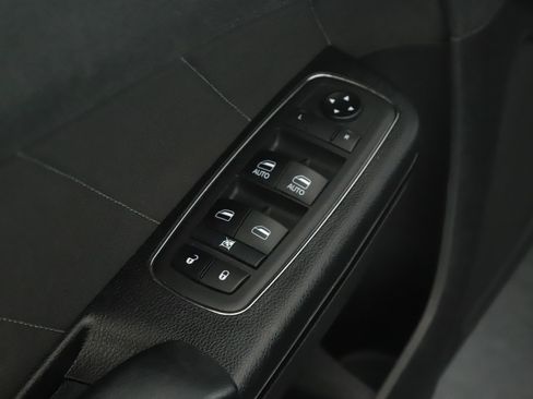 Used 2019 Dodge Charger SXT w/ Blacktop Package AWD/4WD image 8