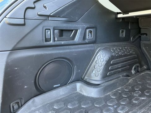 Used 2022 Subaru Outback Touring XT image 54