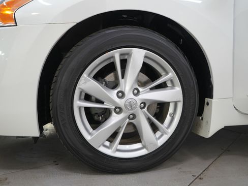 Used 2013 Nissan Altima 2.5 SL w/ Technology Pkg image 29