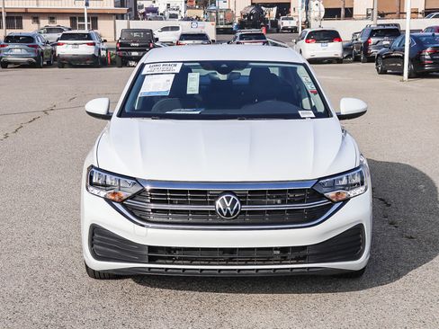 Used 2024 Volkswagen Jetta S image 2