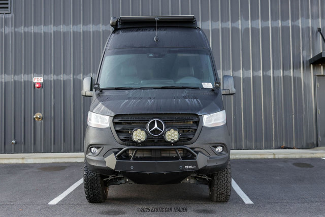 Used 2024 Mercedes-Benz Sprinter 2500 image 13