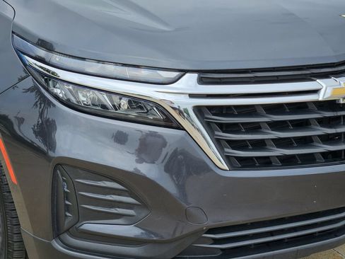 Used 2022 Chevrolet Equinox LS w/ LS Convenience Package FWD image 8