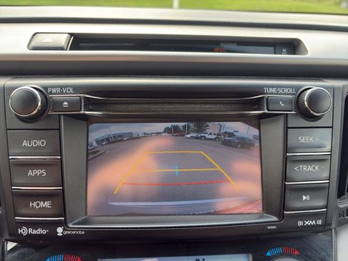 Used 2016 Toyota RAV4 XLE AWD/4WD image 13