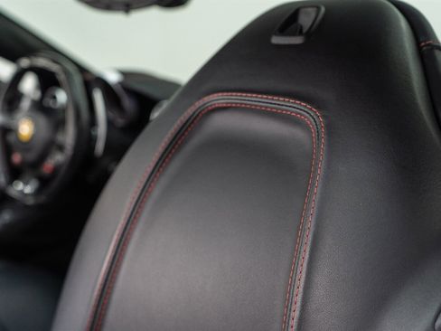 Used 2017 Ferrari California T RWD image 71