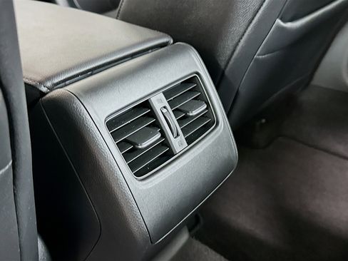 Used 2019 Honda Accord Touring image 28