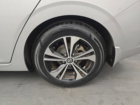 Used 2021 Nissan Sentra SV FWD image 14
