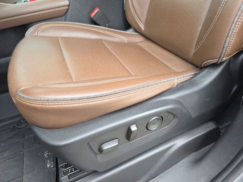 Used 2021 Chevrolet Tahoe High Country AWD/4WD image 14