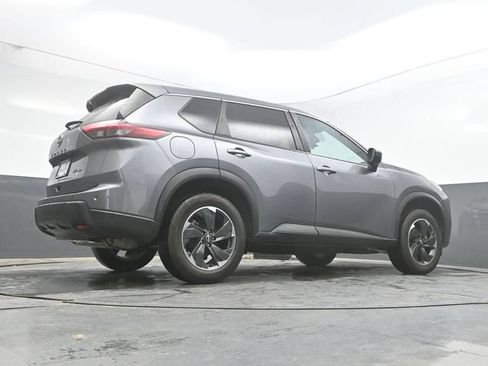 Used 2024 Nissan Rogue SV AWD/4WD image 43