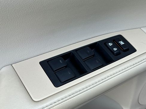 Used 2013 Lexus ES 350 w/ Luxury Pkg FWD image 13