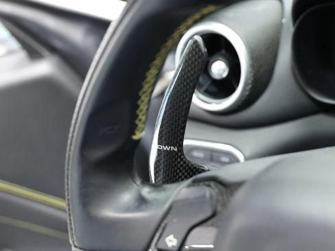 Used 2015 Ferrari California T RWD image 32