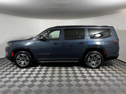 Used 2024 Jeep Wagoneer Series II AWD/4WD image 8