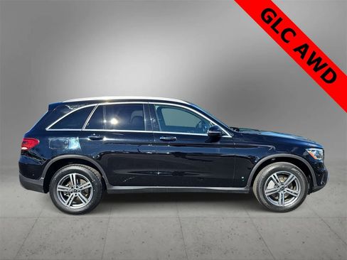 Used 2022 Mercedes-Benz GLC 300 4MATIC w/ Premium Package Lite image 9